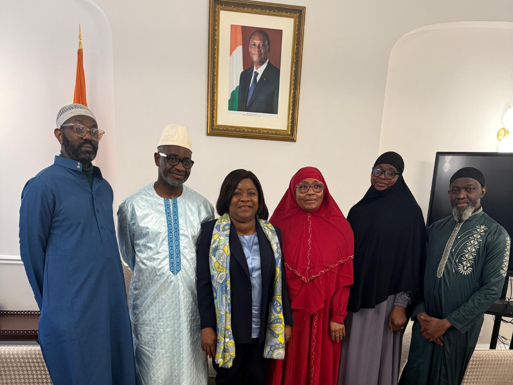 A delegation from the Muslim Community of Peckham received by Her Excellency the Ambassador.